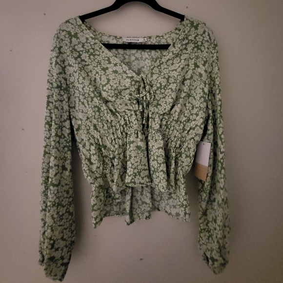 NWT JUSTFAB Long Sleeve Printed Woven Top - Picture 6 of 8